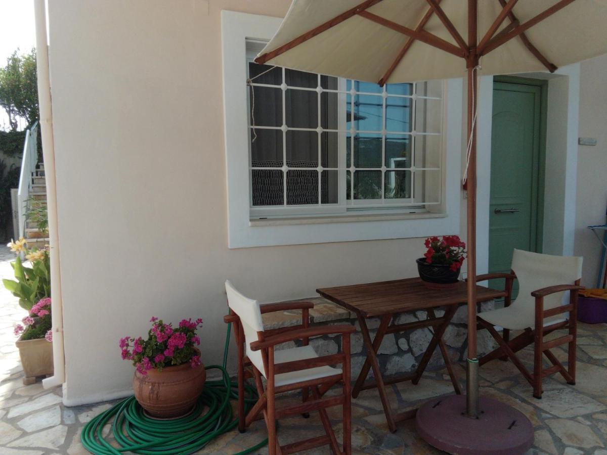 Villa Deep Blue à Áyios Nikítas Extérieur photo